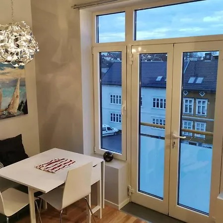 En Koselig Leilighet Midt I Sentrum Med Mulighet For Billeie Διαμέρισμα Tønsberg
